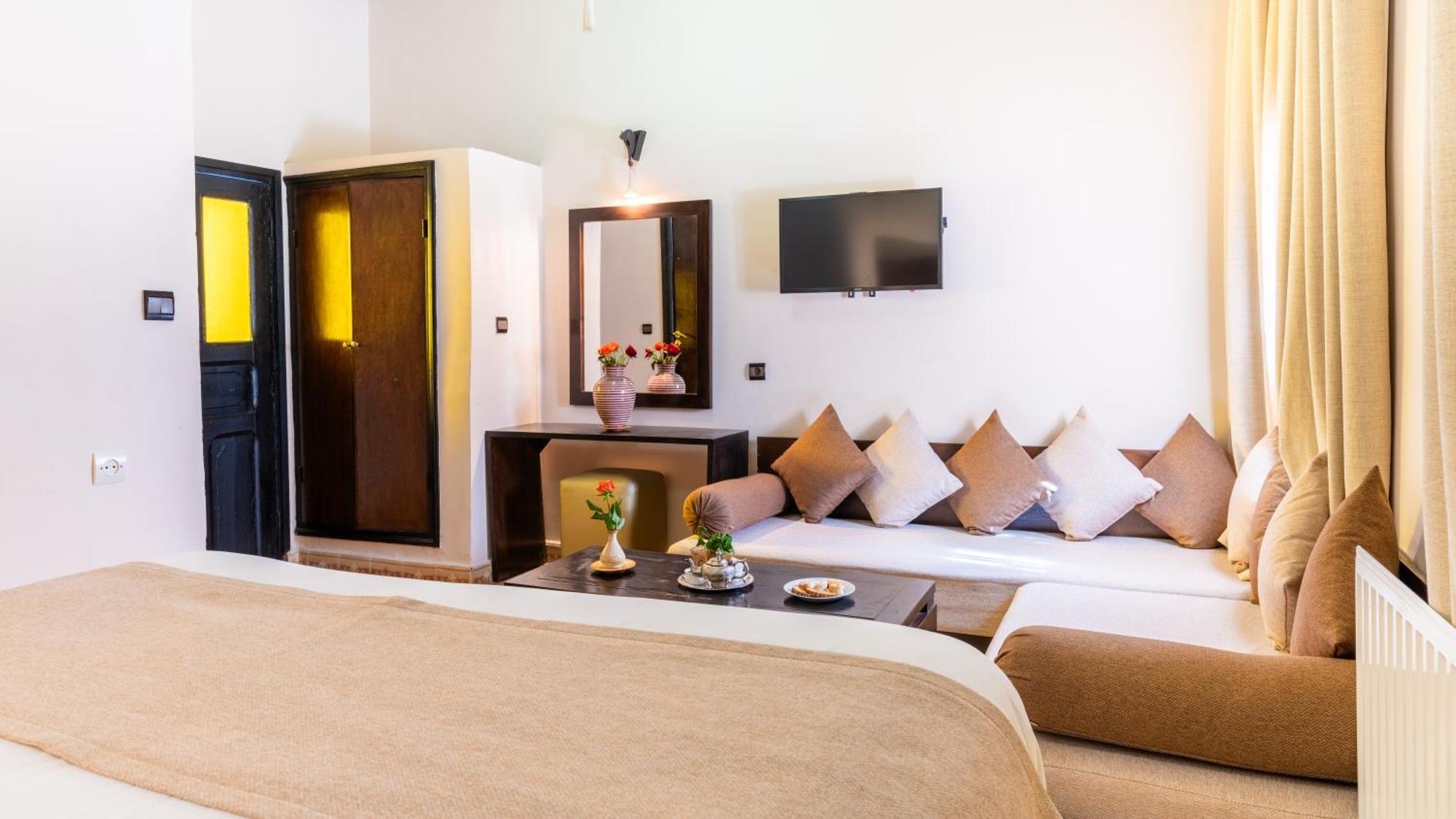 אסאוירה Riad Al Madina מראה חיצוני תמונה